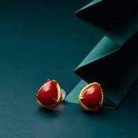 wholesale 925 silver gold-plated minimalist and sophisticated Chinese-style earrings with certificate, inlaid with drop-shaped southern red agate ear studs-6*9mm earrings (with certificate) >925 silver