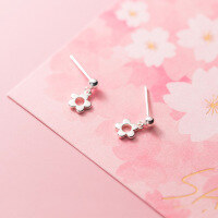 wholesale S925 Sterling Silver Korean-style Cute and Dainty Hollow-out Floral Sweet Sparkling Pearl Earrings G6604-s925 silver pair 925 silver