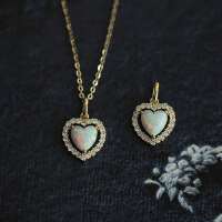 wholesale 9K Gold Exquisite Light Luxury Micro-Set Vintage Opulent Opal-Inspired Heart Pendant-A 9K pendant