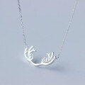 wholesale S925 Sterling Silver Small Antler Necklace Christmas-themed Fashion Reindeer Pattern Fresh and Delicate Short Collarbone Chain for Women D0472-0-3