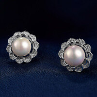 wholesale S925 Sterling Silver Pearl Earrings for Women, Cross-Border Trade Jewelry, Fashionable Korean Style, Elegant Micro-Inlaid Zircon Shell Pearl Earrings-Pearl earrings [with plastic earplugs] 925 silver