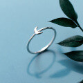 wholesale S925 silver ring for women, Korean-style fashionable moon ring, elegant crescent bay ring J5877-0-4