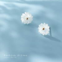 wholesale S925 silver needle Korean summer sweet daisy earrings for women, shell flower, artistic style G6182-S925 silver pair>925 silver