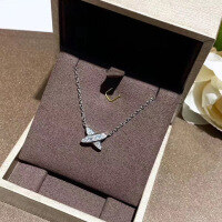 wholesale Sterling Silver Exquisite X Letter Necklace for Women, Korean Style Minimalist Diamond-Accented Cross Design English Pendant-Copper plated with gold
