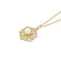 wholesale 9K gold retro hollow-out floral pearl pendant necklace for women, simple and versatile, perfect as a Mother's Day gift or sweater chain-0-4