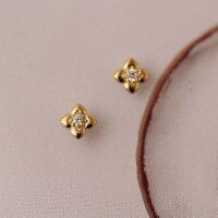 wholesale 9K Gold Pure Zirconia Four-Leaf Clover Stud Earrings Exquisite Elegant Versatile for Girls-9K per price