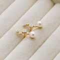 wholesale S925 silver plated with 14K gold, Dunli Jewelry French retro irregular pearl white zircon earrings-0-2