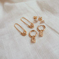 wholesale Metal Minimalist Stud Ear Cuffs With Creative Euro-american Cross-border Paperclip Patterns-0-3