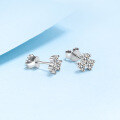 wholesale Platinum-plated S925 Silver Moissanite Three-leaf Clover Earrings for Women, Minimalist Fresh Style, Wholesale in Stock-0-1