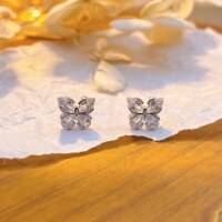 wholesale S925 Sterling Silver Maker's Fashionable Small Dancing Dream Butterfly Earrings, High-end Niche Design Earrings for Gifting-Butterfly Earrings 925 Silver
