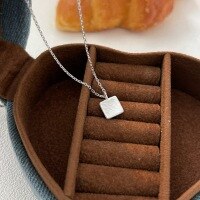 wholesale S925 Sterling Silver Geometric Quadrilateral Pendant Necklace for Women, Minimalist and Fashionable Choker Chain, Korean Style Small Luxury-Sterling silver