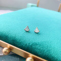 wholesale S925 Sterling Silver Minimalist Personality Small Dress White Shell Earrings for Women, Autumn New Japanese and Korean Light Jewelry, Dropshipping Available-0-0