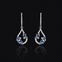 wholesale S925 Sterling Silver Inlaid Natural Garnet Earrings Crystal Diopside Earrings-Natural garnet earrings