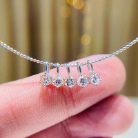 wholesale 18K Gold Custom-Made Micro-Pave Diamond Single Pendant Necklace Women's Small Fashion Collarbone Chain-18K gold 10 points (excluding chain)