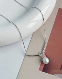 Sterling Silver Simple Commuter Natural Freshwater Pearl Smile Pendant Necklace-Platinum Gold Pearl Necklace  Natural Pearls [Millet Pearls]