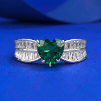 wholesale 925 Sterling Silver Full Diamond Vintage Ring, Live New Simulated Emerald Heart Shape 7*7mm-R1115 Green Diamond No. 8