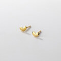 wholesale S925 Sterling Silver Mini Cute Small Silver Bean Heart Stud Earrings for Women, Fresh and Simple Polished Heart-shaped Ear Piercing Jewelry E5826-0-1