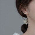 wholesale S925 silver Korean-style geometric diamond earrings for women, elegant and sweet, with ear accessories M01268-0-1