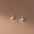 wholesale S925 Sterling Silver Korean Style Minimalist Three-Petal Flower Earrings, Summer Fresh and Sweet Ear Accessories M00132-0-2