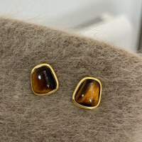 wholesale S925 sterling silver with synthetic tiger's eye earrings, vintage, brightening, high-end, lightweight luxury, versatile for daily wear-BE0165-Gold>925 Silver