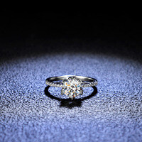 925 Sterling Silver Moissanite Maple Leaf Six-Prong Crown Ring for Women Wholesale-1 carat (D color moissanite)  10 yards