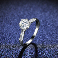 Sterling Silver Six-Claw Moissanite Engagement Ring for Women-1 carat zircon  20 yards