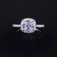 wholesale S925 Sterling Silver Classic Ring with 2-Carat D Color Moissanite, Featuring a Large Square Main Stone, Comes with Certificate, and Does Not Fade-2 carat moissanite ring  US size 8 (domestic size 17)