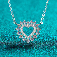 S925 Sterling Silver Full Moissanite Women's Necklace, Heart-Shaped Simple Hollow Pendant Collarbone Chain.-68.1 points Moissanite  925 silver