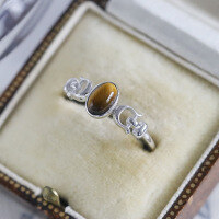 wholesale Gold-plated Sterling Silver Dainty and Elegant Natural Tiger's Eye Stone Ring with Oval Horse Shoe Buckle Vintage Jewelry from Manufacturer-Tiger's Eye Sterling Silver Ring  US Size 8