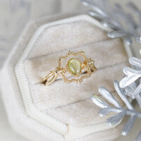 wholesale Plated in K Gold and Sterling Silver, Dunli New Natural Peridot Ring Set for Women with an Artistic, Fresh, and Sophisticated Picture Frame Design-Picture Frame Ring Size 7