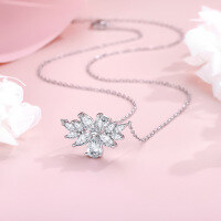 wholesale Metal: 925 Silver European and American Fashion High-End Petal Crystal Diamond Necklace, Luxury Ins Style Versatile Collarbone Chain-xb1332-white gold