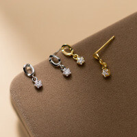 wholesale S925 Sterling Silver Fresh and Sweet Ins Style Niche Design Diamond-Inlaid Star Oval Earrings M06178-S925 silver pair silver 925 silver