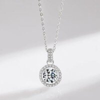 wholesale S925 Silver Maker Classic Round Pendant with Four-Prong Diamond Setting, Fashionable and Luxurious Niche Design, Versatile Necklace Jewelry-Round four-claw single pendant>925 silver