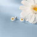 wholesale S925 silver Korean-style summer daisy earrings sweet and fresh student women's jewelry M02338-0-0