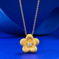 wholesale S925 silver gold-plated small floral pendant necklace with a pulled texture, featuring a golden flower design in a new Chinese style-0-5