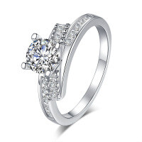Sterling Silver Hip-Hop Bull Head Four-Prong Moissanite Ring-0.5 carats (set with moissanite) - 8 yards