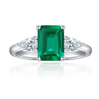 wholesale 925 Silver Gold-Plated 2-Carat Lab-Grown Emerald Ring in a Minimalist Street Style, as Worn by Live-Streaming Influencers-Cultured Emerald Ring  US Size 8