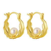 wholesale S925 sterling silver 678U-shaped pearl ear clip for women with pleated design, original ins seaweed-edge skirt style, elegant silver earrings-18K gold>925 silver