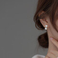wholesale S925 silver alloy synthetic pearl earrings for women, vintage minimalist style double pearls, elegant and graceful ear accessories M01856-0-3