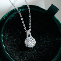 925 Sterling Silver 1-Carat Moissanite V-Neck Pendant Necklace-1-carat necklace (D color moissanite)  925 silver