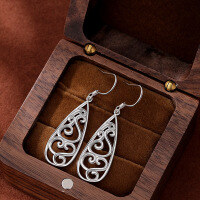 wholesale Metal: 925 Sterling Silver Hollow Ear Hook, Waterdrop Carved Floral Earrings, Viral Women's Accessory for Amazon Wish-Platinum 925 silver