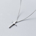 wholesale S925 Sterling Silver Cross Pendant Necklace for Women, Short Chain, Fashionable and Sweet Collarbone Style D0439-0-1