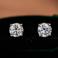 S925 Silver Four-Prong Earrings, Simple Moissanite Stud Earrings for Women-50 points (empty boarding)