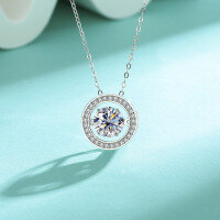 wholesale S925 Sterling Silver Cross-Border Jumping Heart Pendant Necklace for Women, Round Pendant, Korean Style Fashion Collarbone Chain Accessory Wholesale-2 carat (zircon) necklace 925 silver