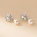 wholesale S925 Sterling Silver Minimalist Micro-Set Pearl Rose Flower Ear Clasp with Pearl Pendant in INS Style M06638-0-2