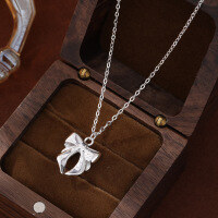 wholesale 999 Silver Ice Crushed Double Loop Four-Leaf Clover Necklace for Women, Minimalist Luxury Slim Waist Pendant Chain-002792 Bow Necklace 990 Silver>999 Silver