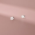 wholesale S925 Sterling Silver Fresh and Sweet Style Cute Design Asymmetric Cat and Fish Ear Stud M05585-0-3