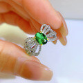 wholesale Sterling Silver, The Mu Jing Jewelry New Bow Ring for Women with 5*7 Emerald, Designed for European and American Fashion and Elegance-0-2