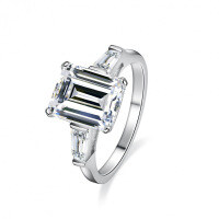 S925 Silver Moissanite Ring, Women's Luxury-Set Fancy Emerald-Cut Rectangle 4 Carat-Set with D-color moissanite (4 carats)  US No. 8