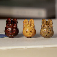 wholesale Metal material rosewood green sandalwood old mountain sandalwood handcrafted braided beaded wooden accessory with carved cute bow knot bunny-Rosewood